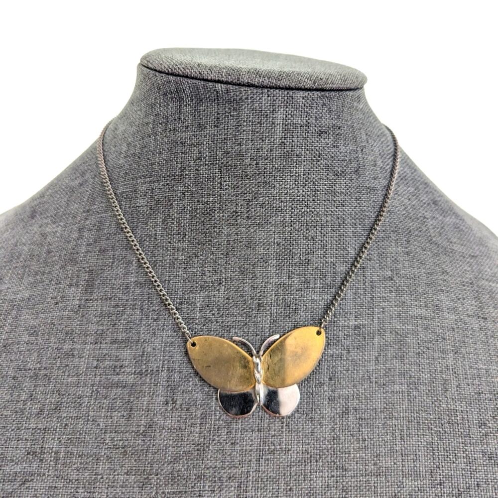Vintage Avon Y2K Two Tone Butterfly Pendant Chain Choker Style Necklace